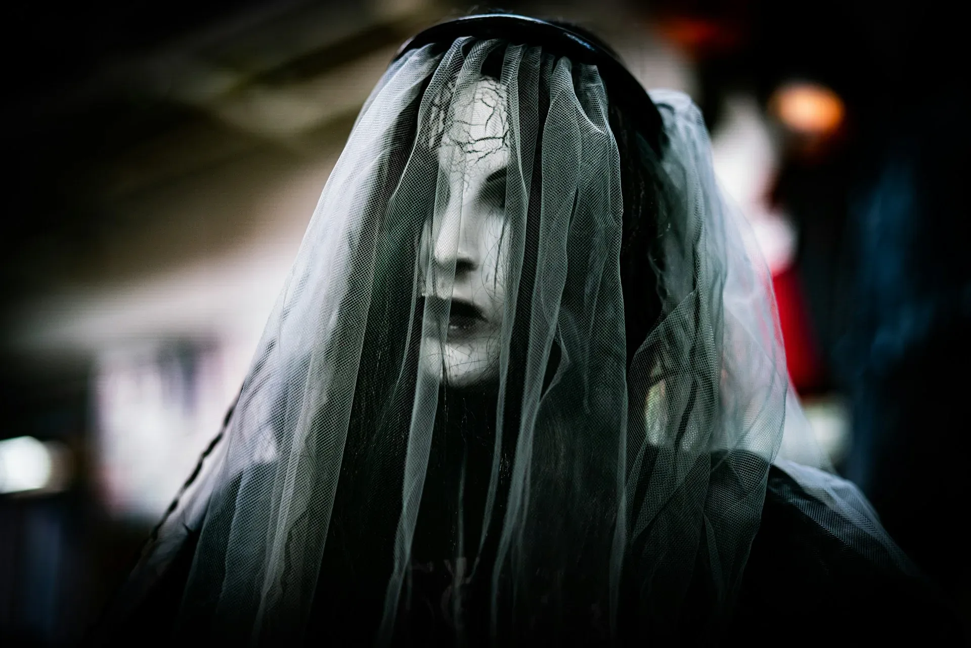 City Game The Netherlands Halloween woman