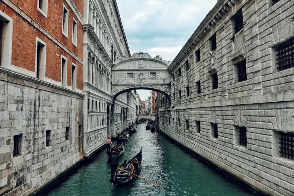 City Game Venice Bridge of Sighs