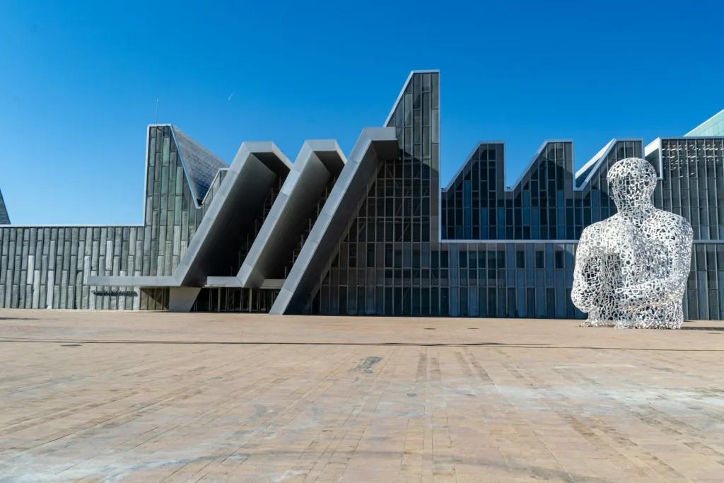Expo Zaragoza building