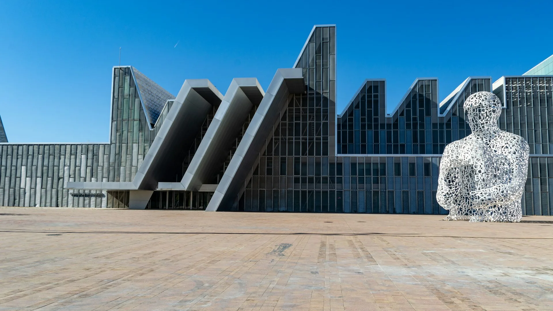 Expo Zaragoza building