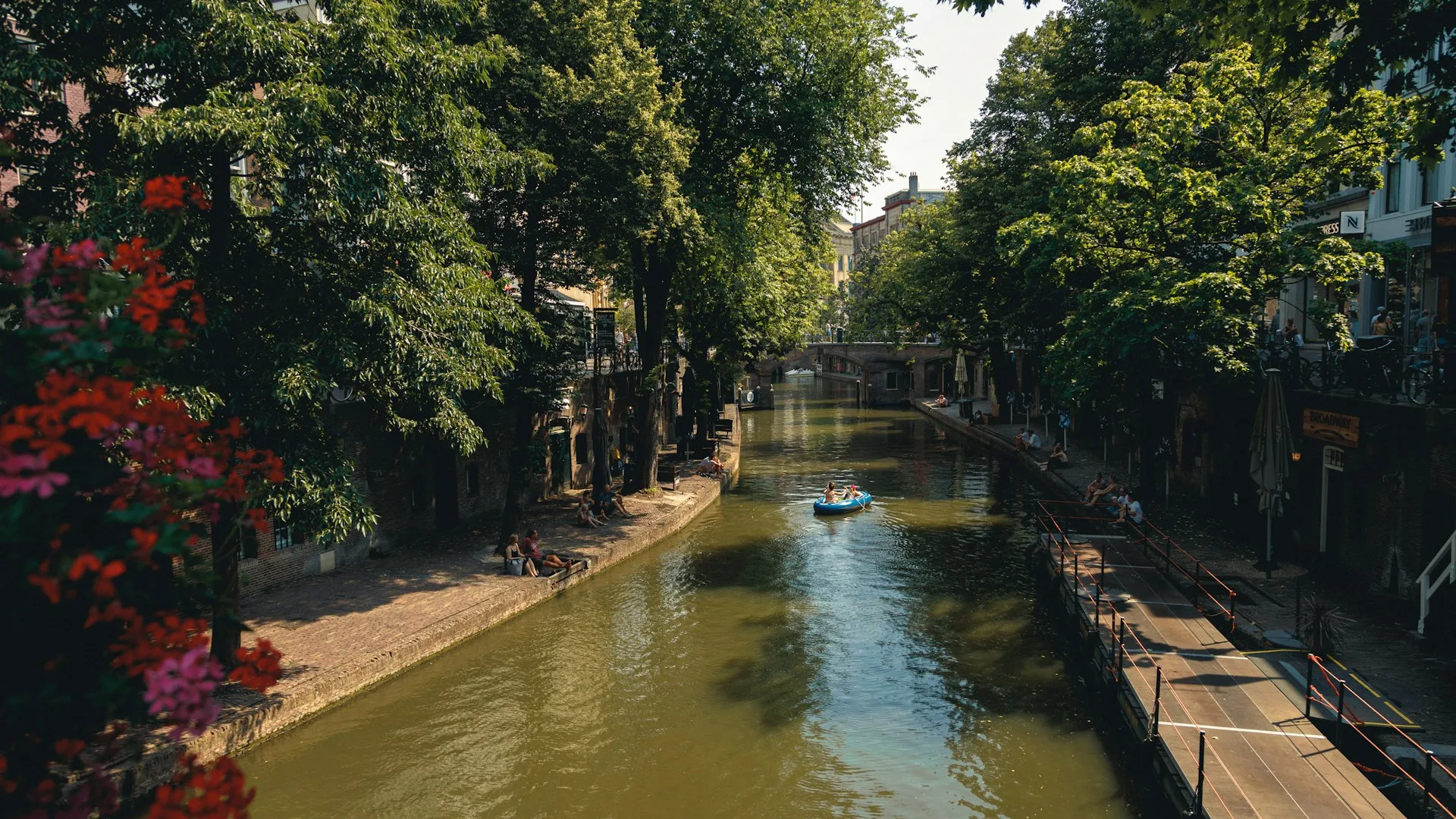 City Game Utrecht Canal