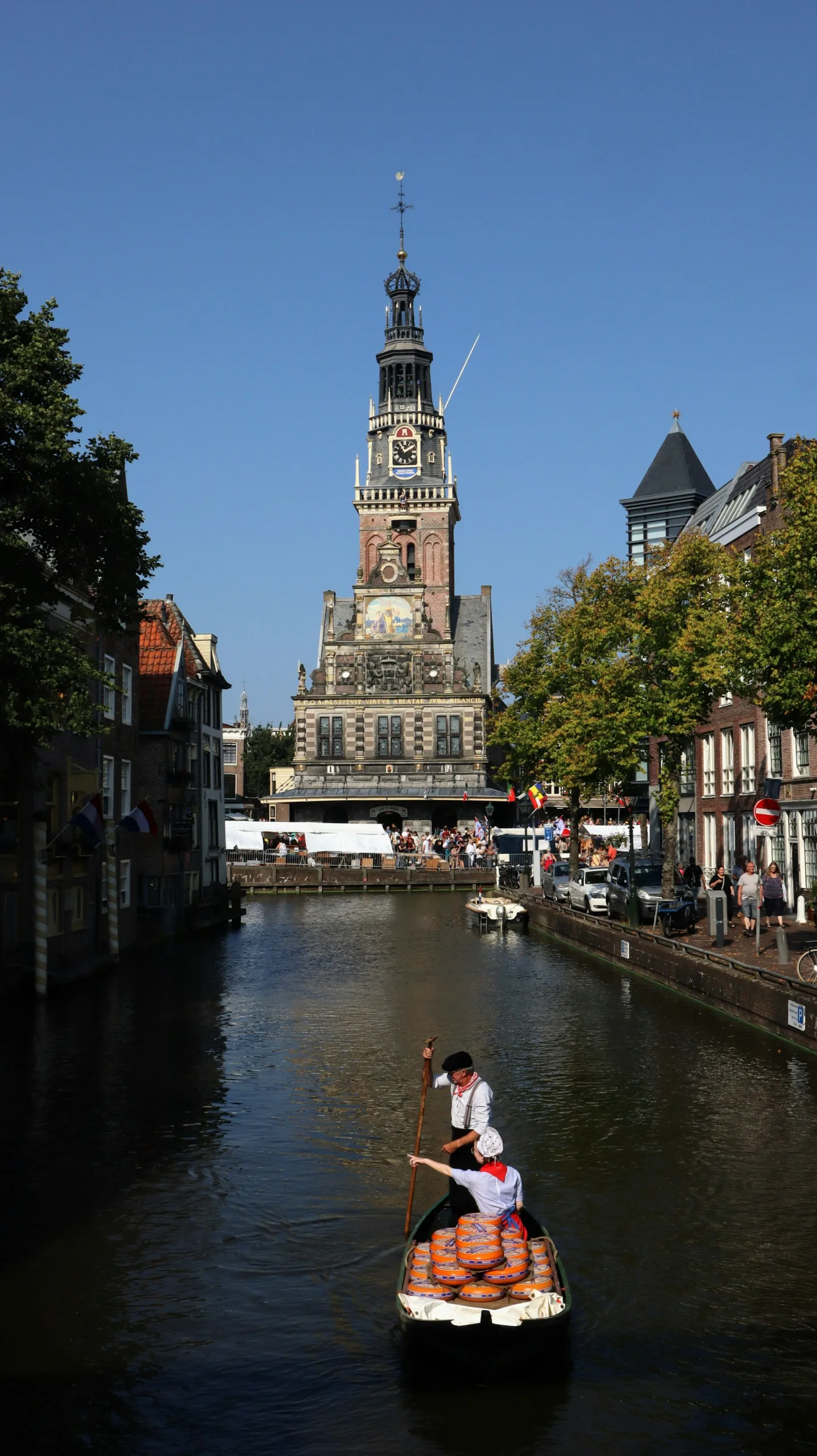 City Game Alkmaar Canal with boat