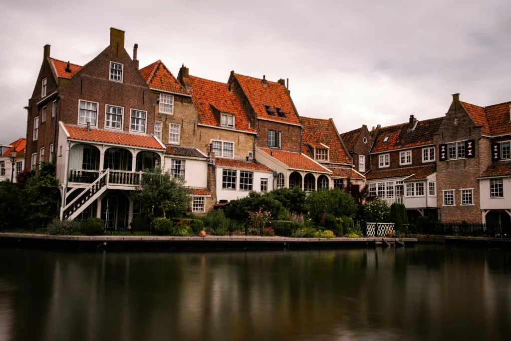 City game Alkmaar House and Water