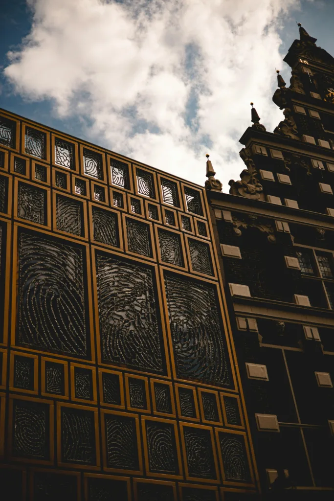 citygame deventer gold building