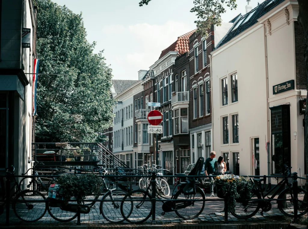 citygame gouda bicycles on street