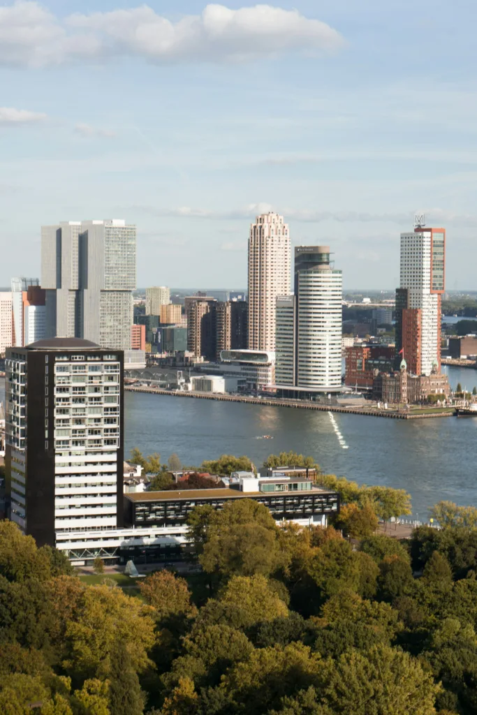 citygame hellevoetsluis city skyline