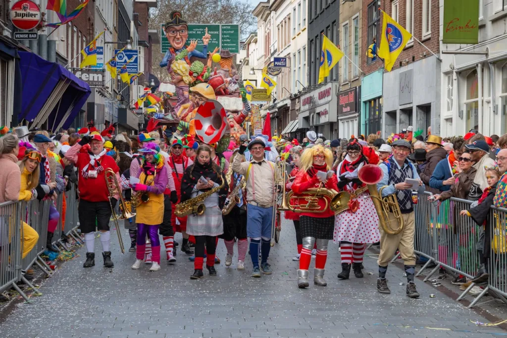 citygame breda crowd parade