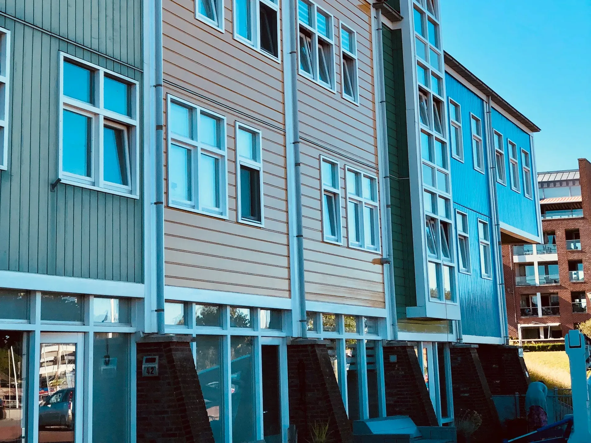 citygame hellevoetsluis colorful buildings