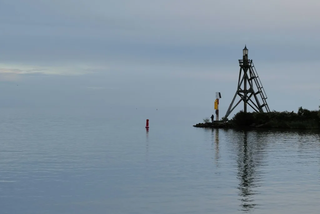 citygame hoorn light house on island