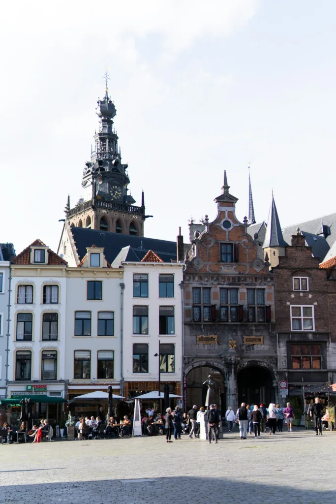 City Game Nijmegen street with church