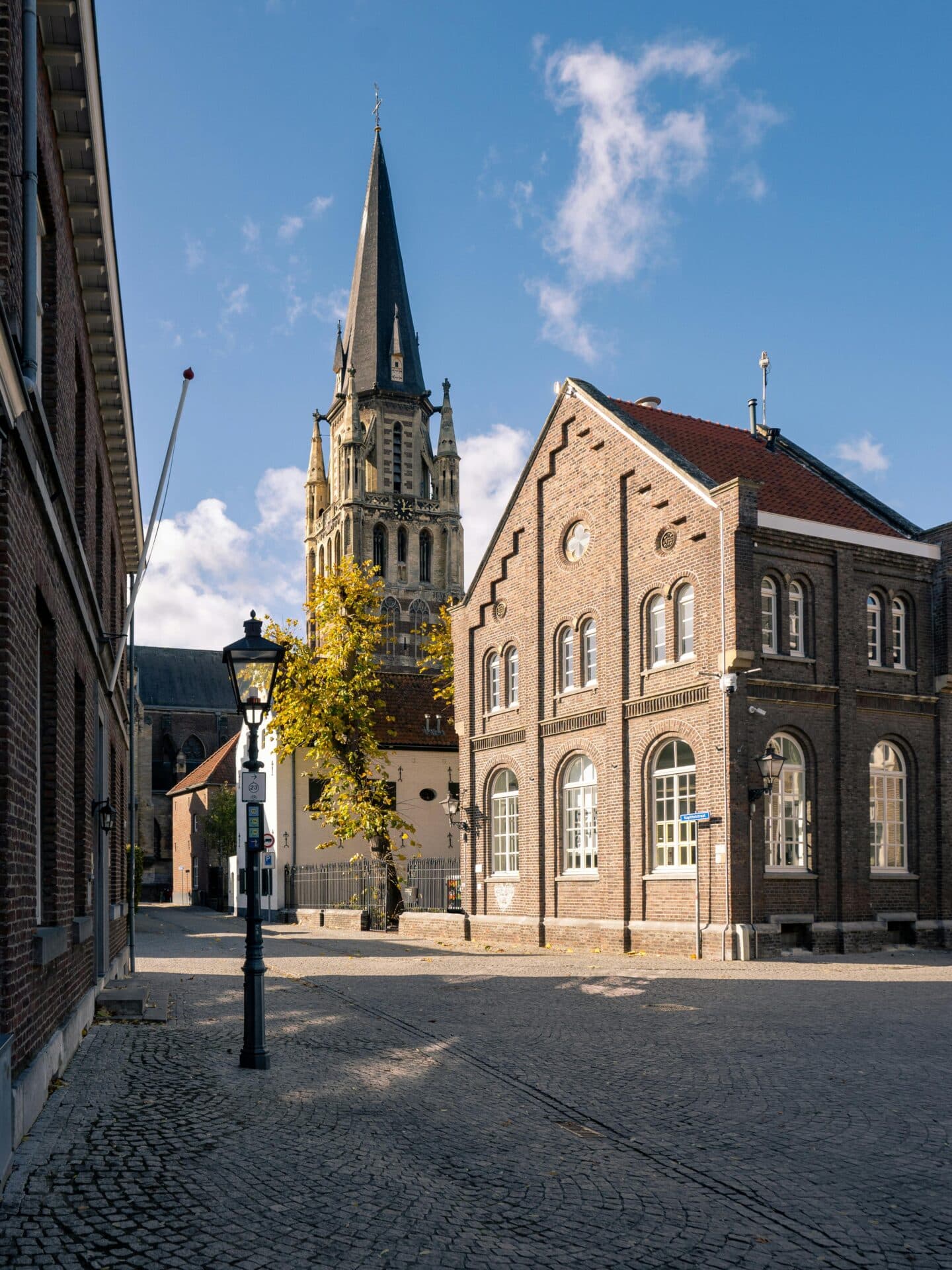 Munsterkerk and Munsterplein Square in Roermond